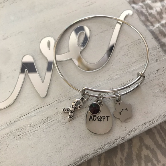 🐾 💕Adopt Bangle Bracelet🐾💕 - Picture 1 of 1